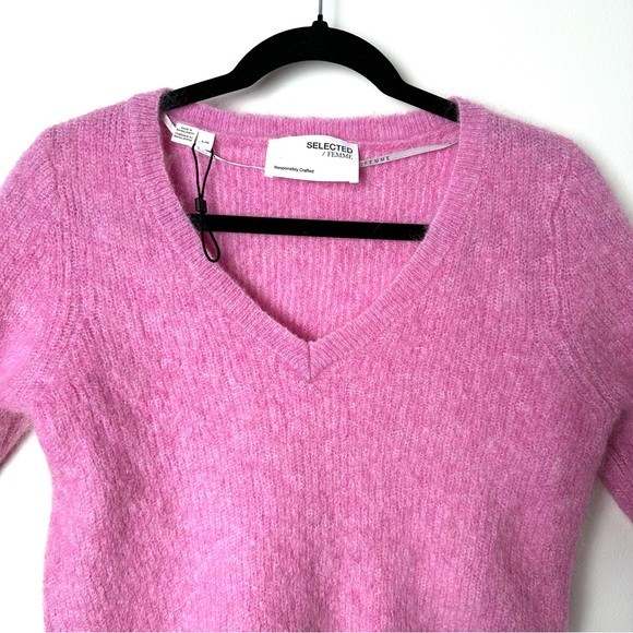 Selected Femme Coquette Girl Baby Pink Wool Mohair Blend V-Neck Sweater - Picture 7 of 15